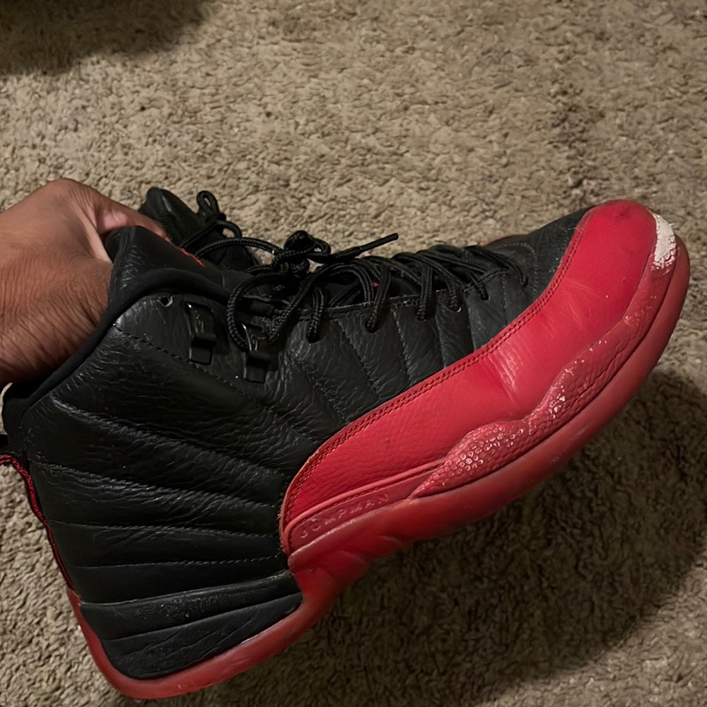 Air Jordan 12 “Flu Game”.